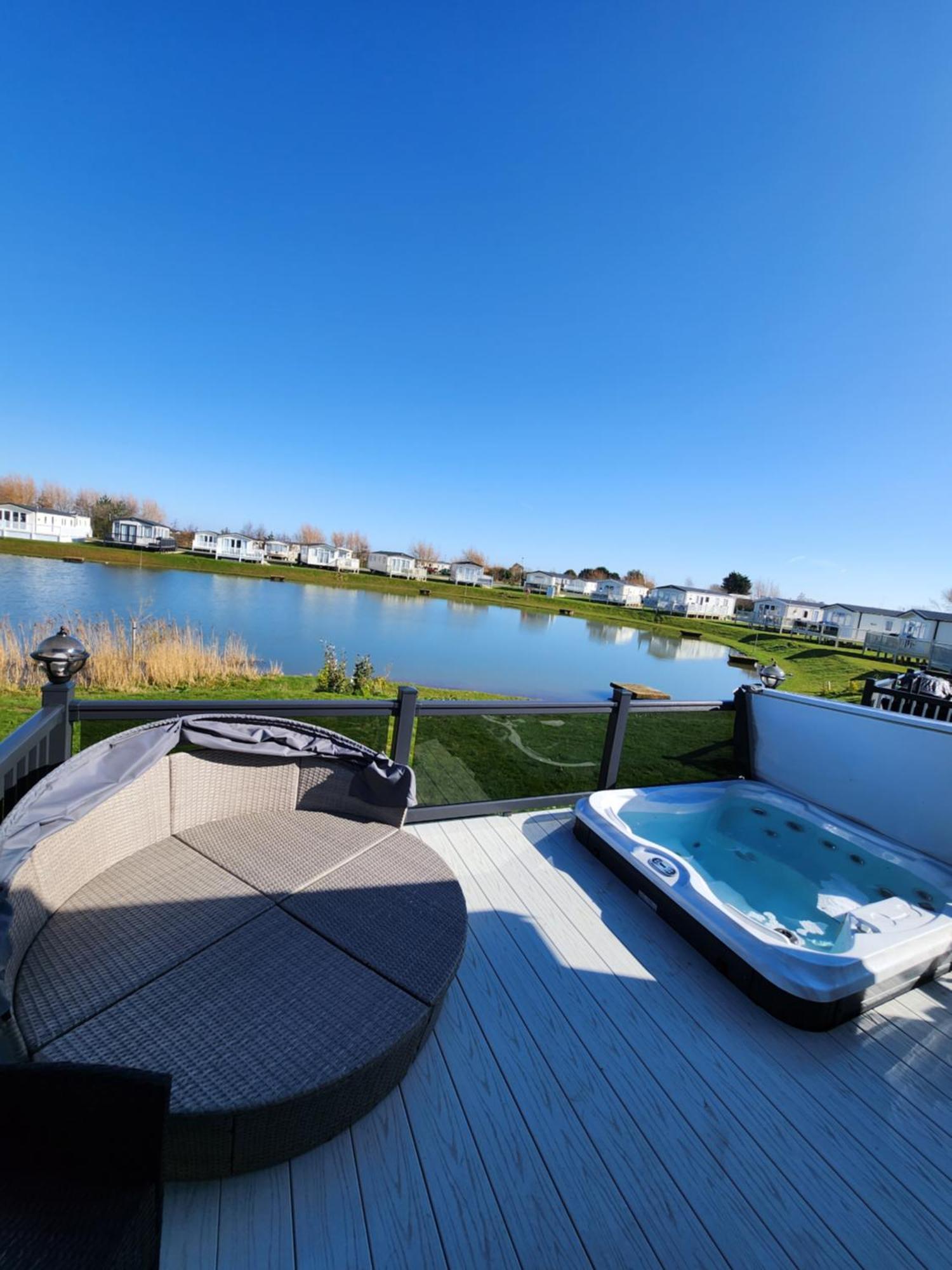 Pinewood Retreat 37 Fishing Lake With Hot Tub The Grange Mablethorpe Hotell Eksteriør bilde